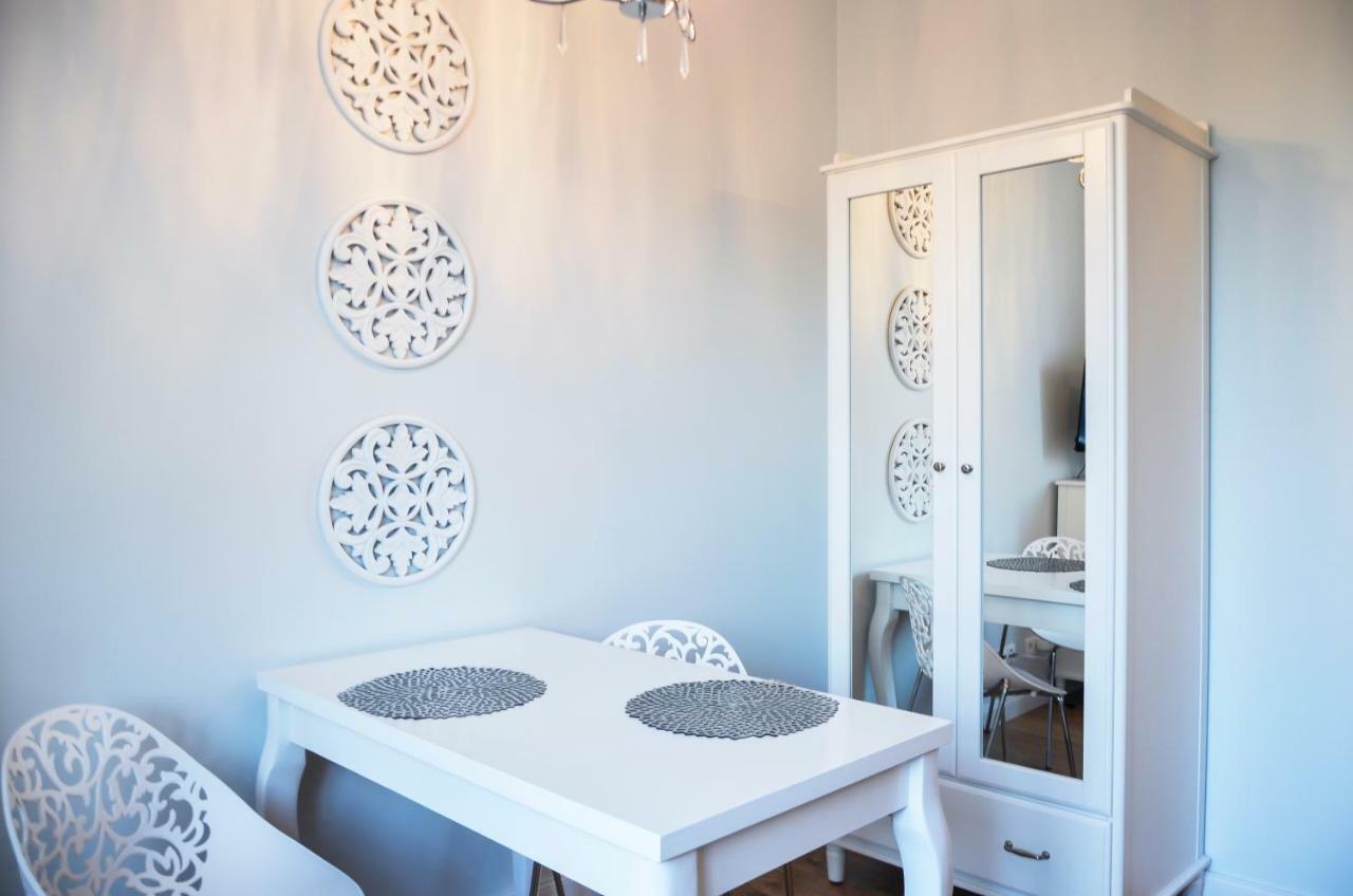 Gagarina 33 - Studio By Homeprime Warsaw Luaran gambar
